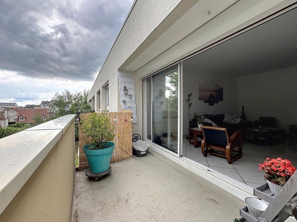 Vente Appartement Spacieux appartement au dernier tage  tout juste 12min du RER Quincy-sous-senart