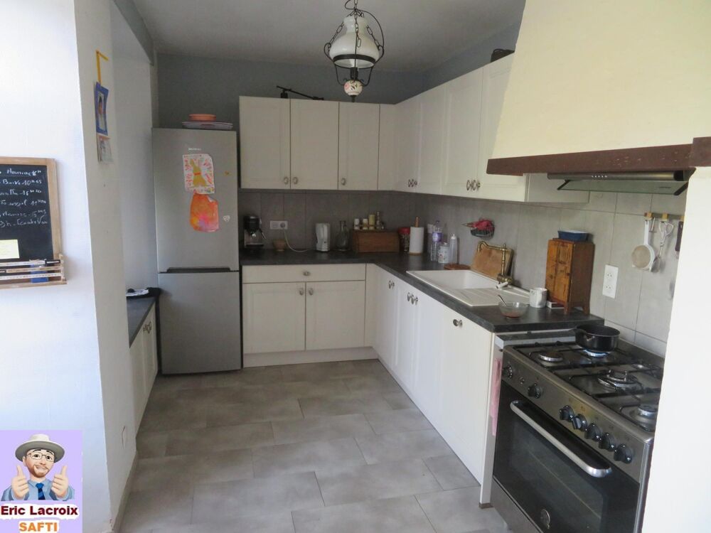 Vente Maison Proprit avec grangou dans le style Auvergnat entirement restaure sur 3195 m2 de terrain arbor et entretenu Pleaux