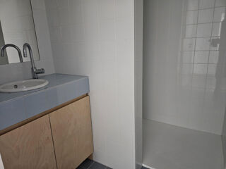  Duplex/triplex  vendre 4 pices 82 m
