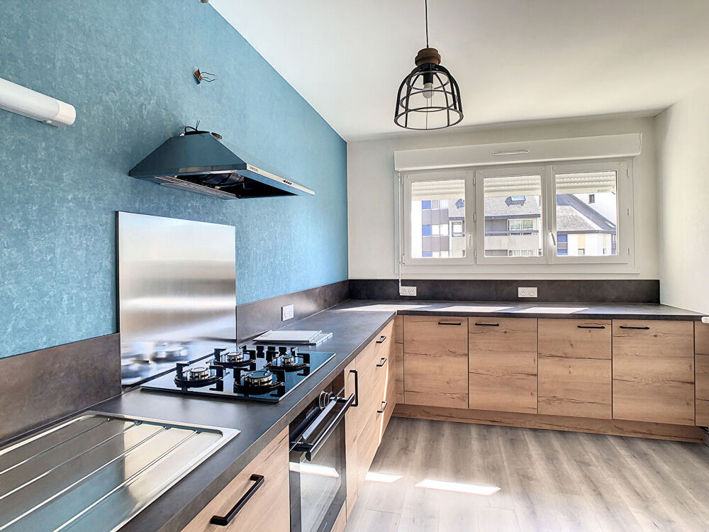 Location Appartement Joli appartement T3 meubl - rnov proche des commodits - Garage ! Quimper