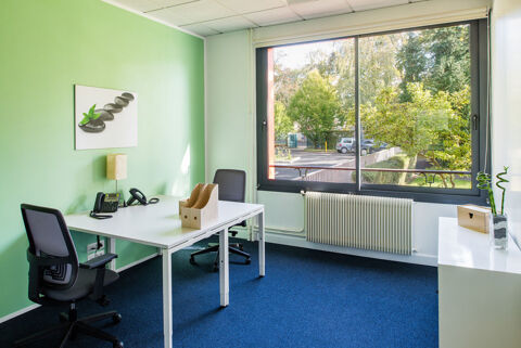 Espaces de bureau professionnels à Fontainebleau Stop & Work   aux conditions intégralement flexibles 1085 77300 Fontainebleau