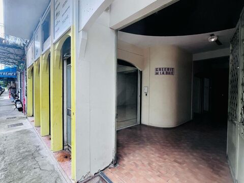   Local commercial Fort De France 80 m2 