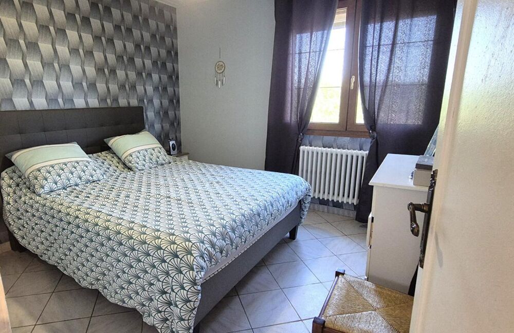 Vente Maison Belle Maison Individuelle ou Pavillon sur Sous-sol amnag de 97 m  Rafrachir avec Cours, Garage, Atelier, Cave, Terrasses et Saint dizier