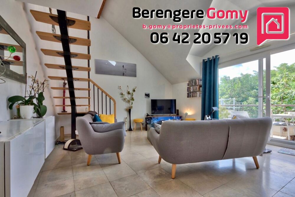 Vente Appartement Duplex 3 chambres au dernier tage avec un balcon plein sud en Centre-Ville Montmorency