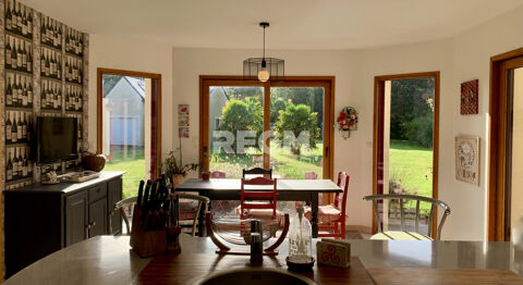 Vente Proprit/Chteau Pleurtuit. Trs belle proprit de 323 m2 sur un terrain arbor de 2 163 m2 Pleurtuit