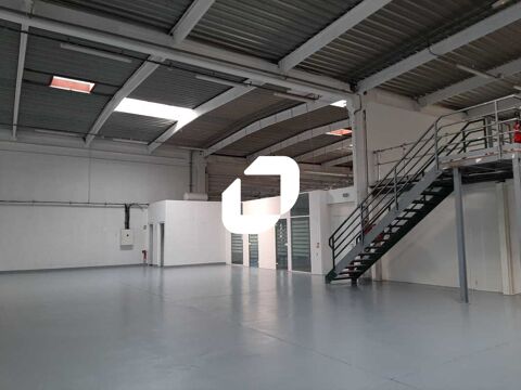 Locaux d'Activités - A LOUER - 752 m² non divisibles 7520 78190 Trappes