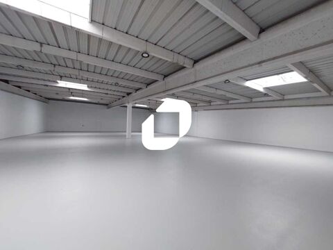 Locaux d'Activités - A VENDRE OU A LOUER - 4 316 m² divisibles à partir de 697 m² 6474000 78310 Maurepas