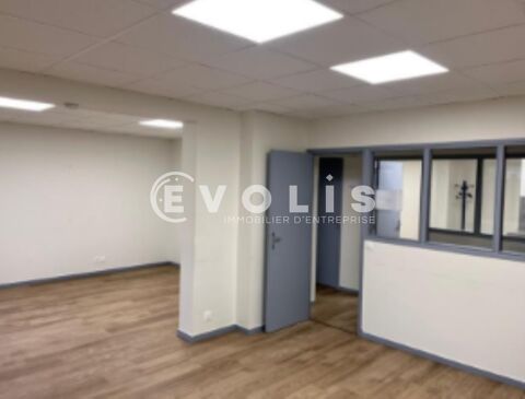 Bureaux - A LOUER - 523 m² divisibles à partir de 15 m² 5012 91350 Grigny