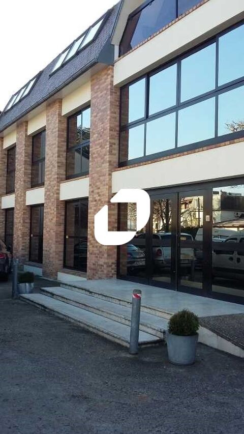 Bureaux - A LOUER - 115 m² divisibles à partir de 31 m² 3105 94120 Fontenay sous bois