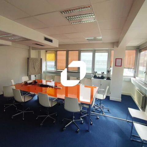 Bureaux - A LOUER - 894 m² divisibles à partir de 200 m² 14900 94120 Fontenay sous bois