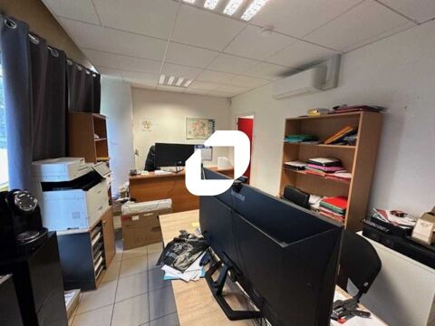 Locaux d'Activités - A LOUER - 2 500 m² non divisibles 39583 93240 Stains